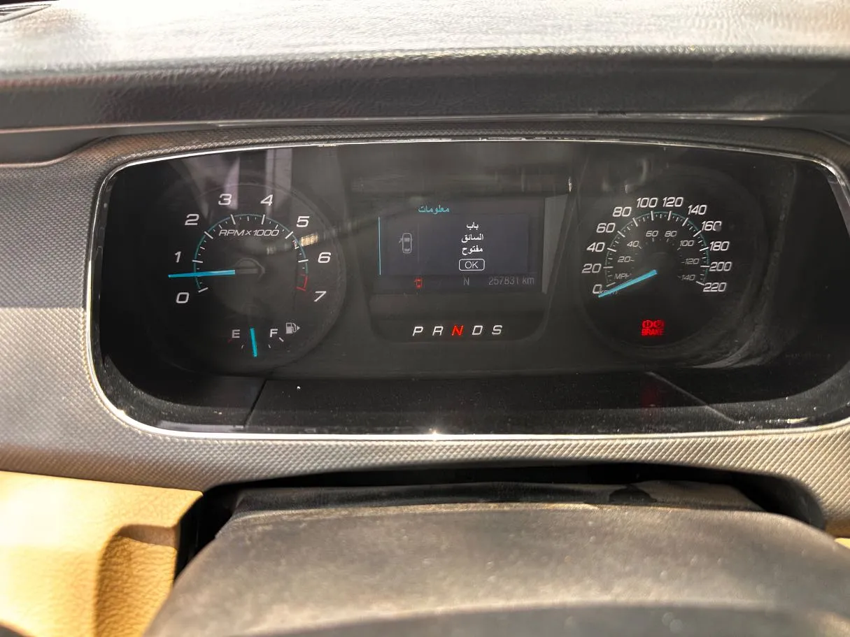 Car image 19