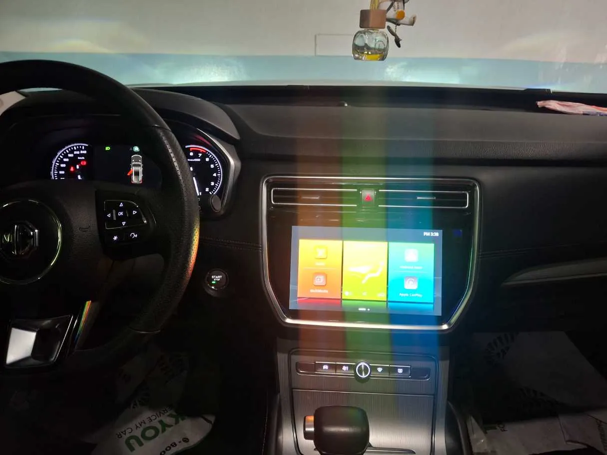 Car image 15