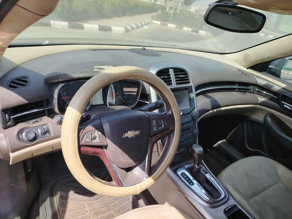 Car image 11