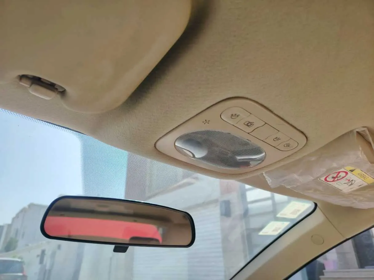 Car image 31