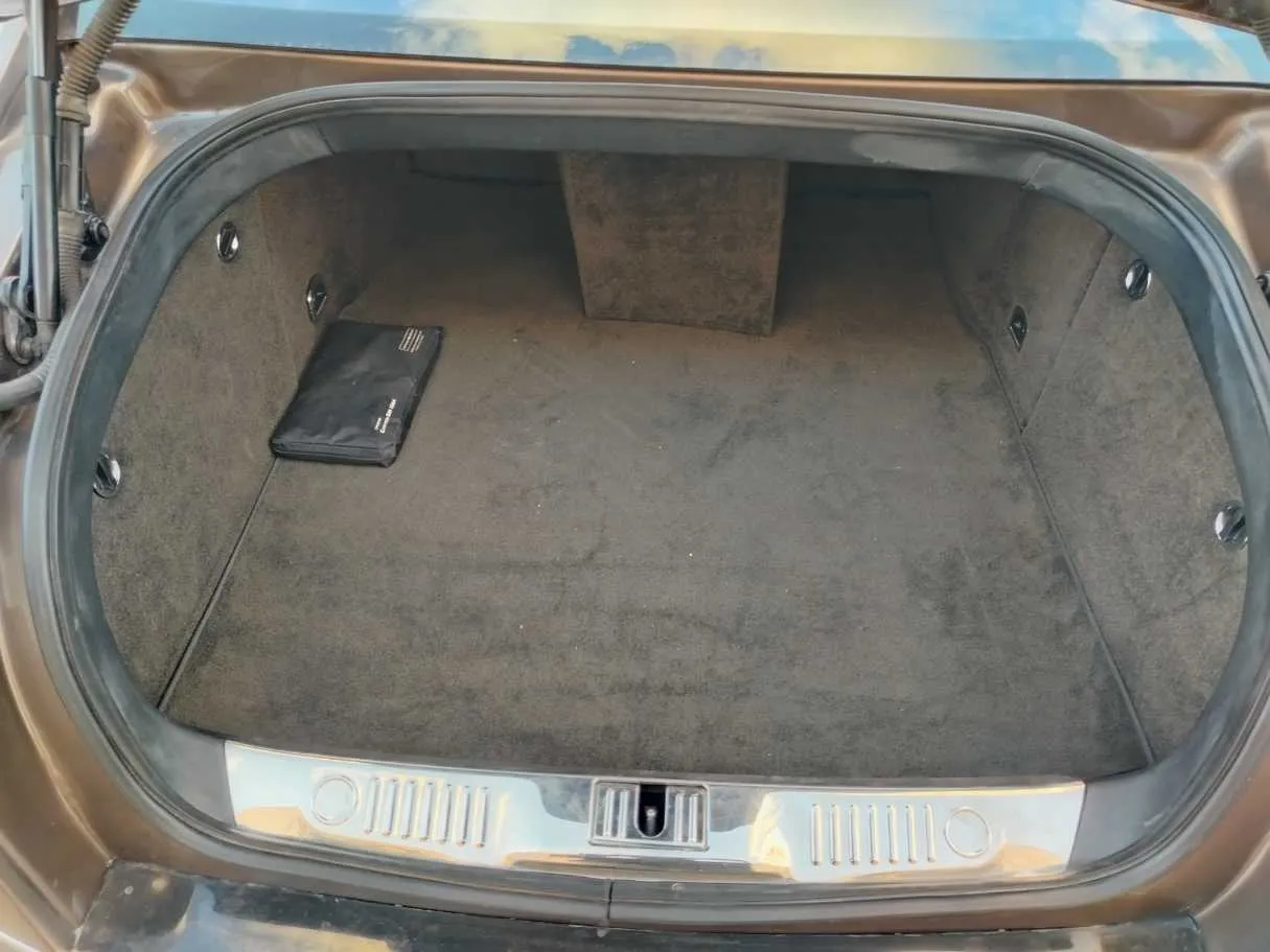 Car image 28