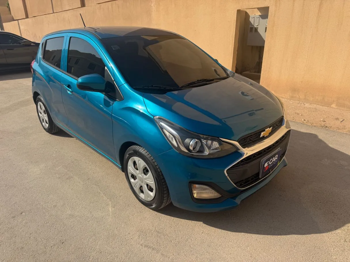 Car image 3