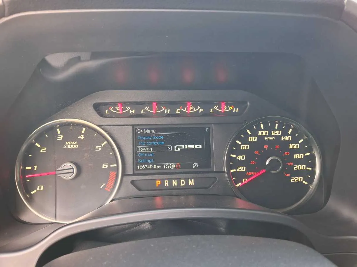 Car image 17