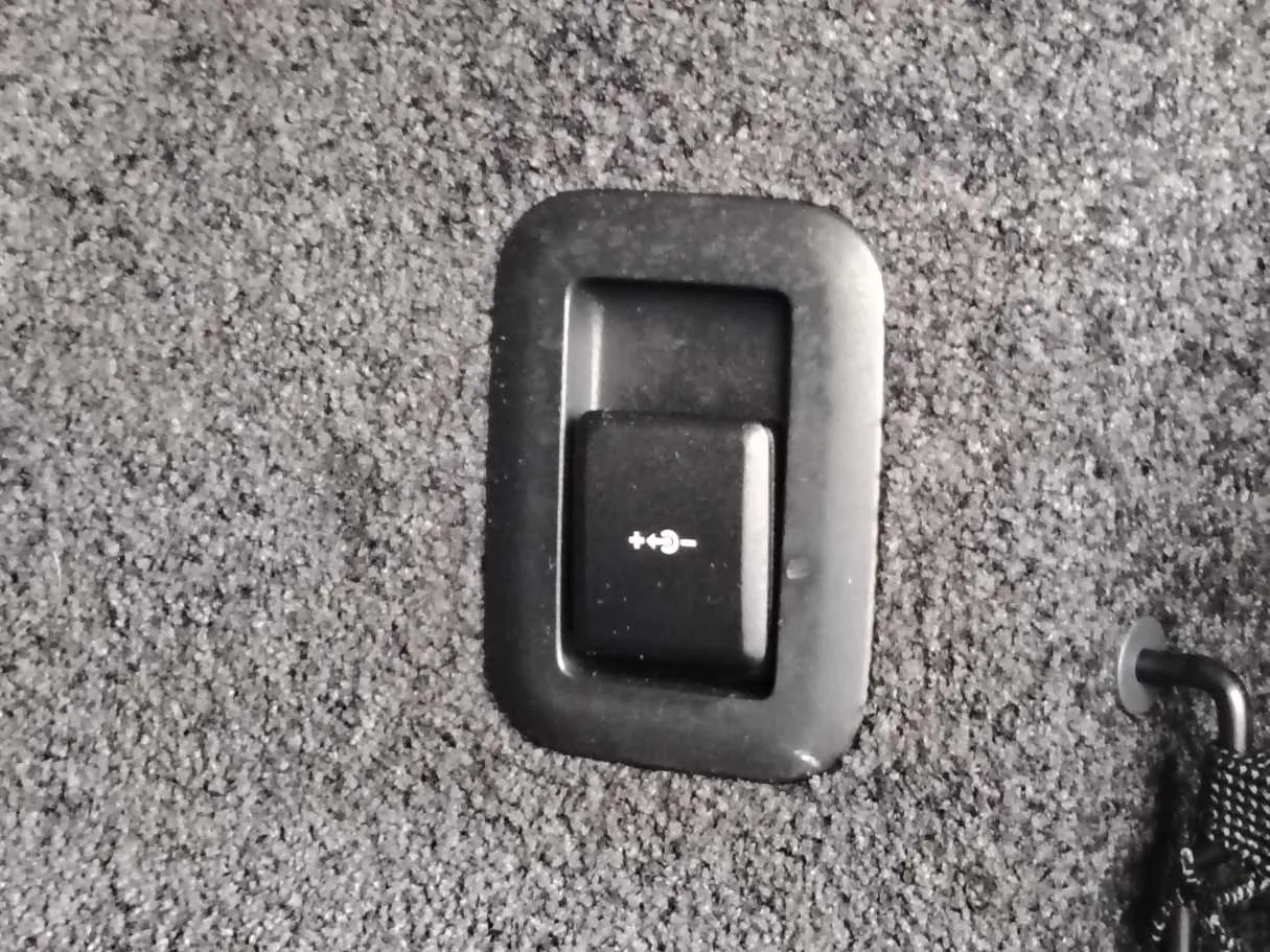 Car image 39