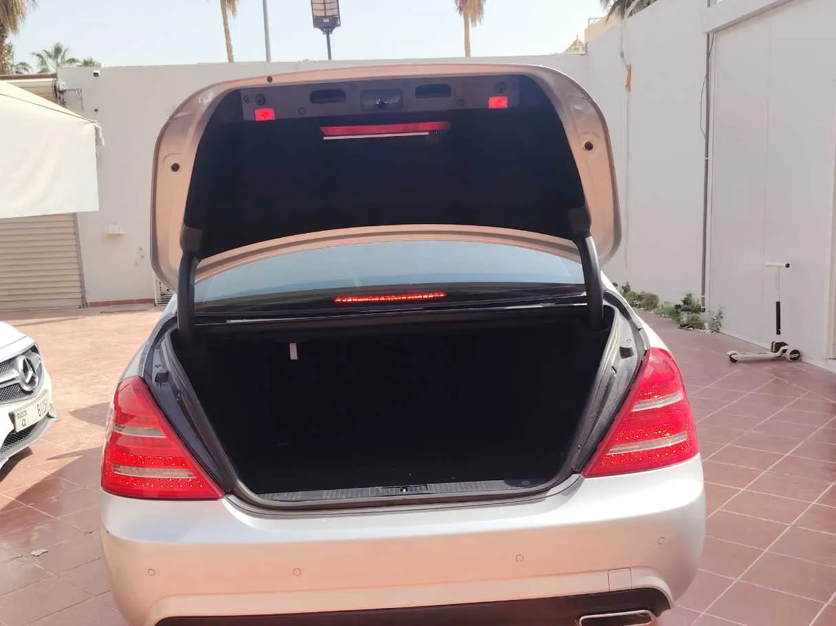 Car image 29