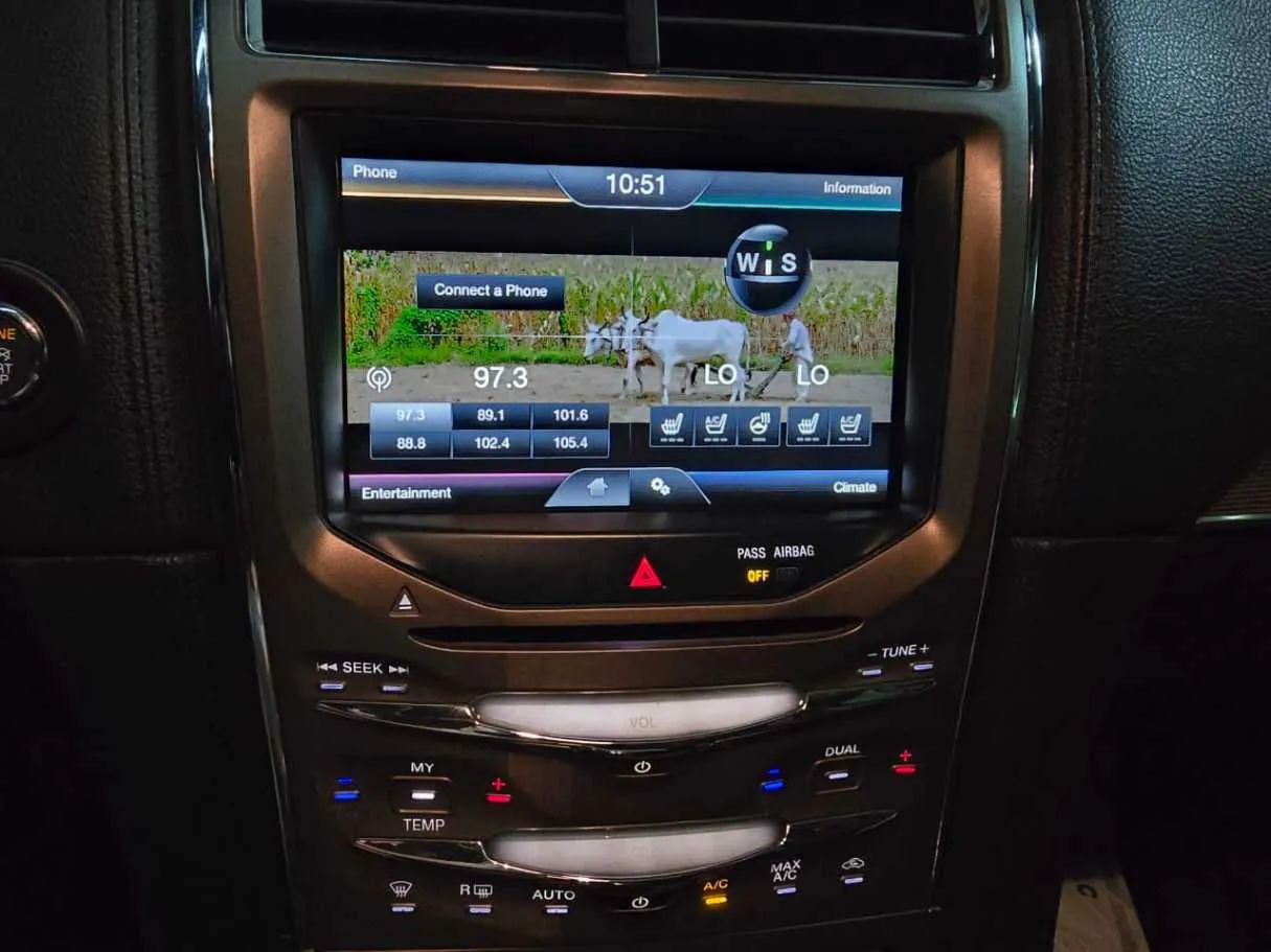 Car image 22