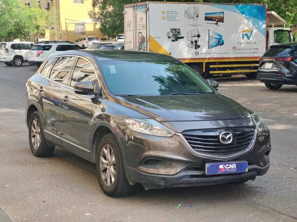 Car image 3