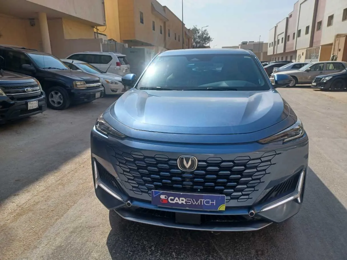 Car image 2