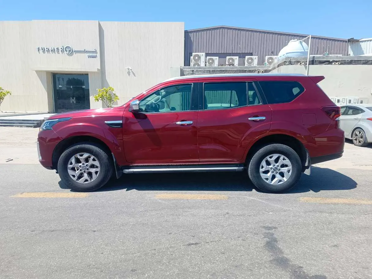 Car image 8