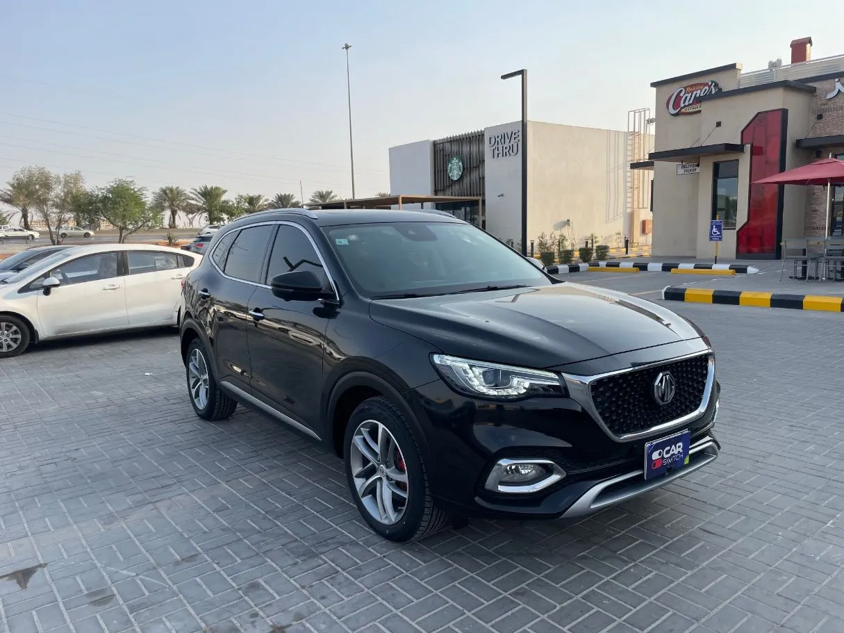 Car image 3