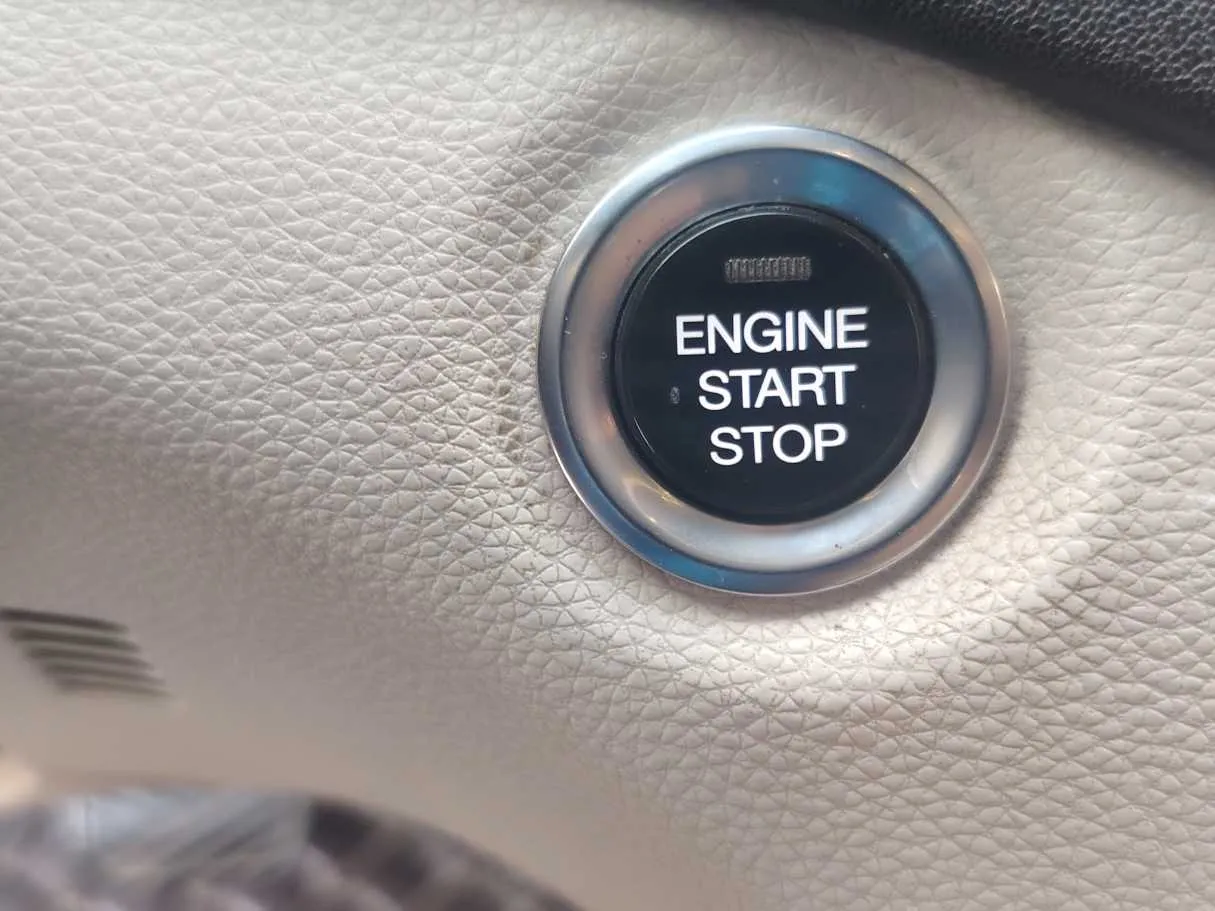 Car image 29
