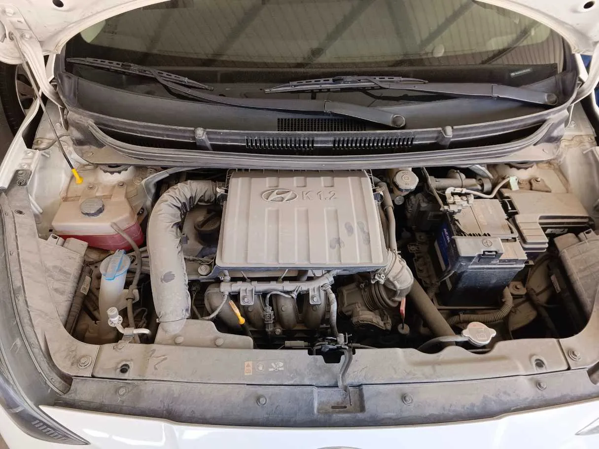 Car image 22