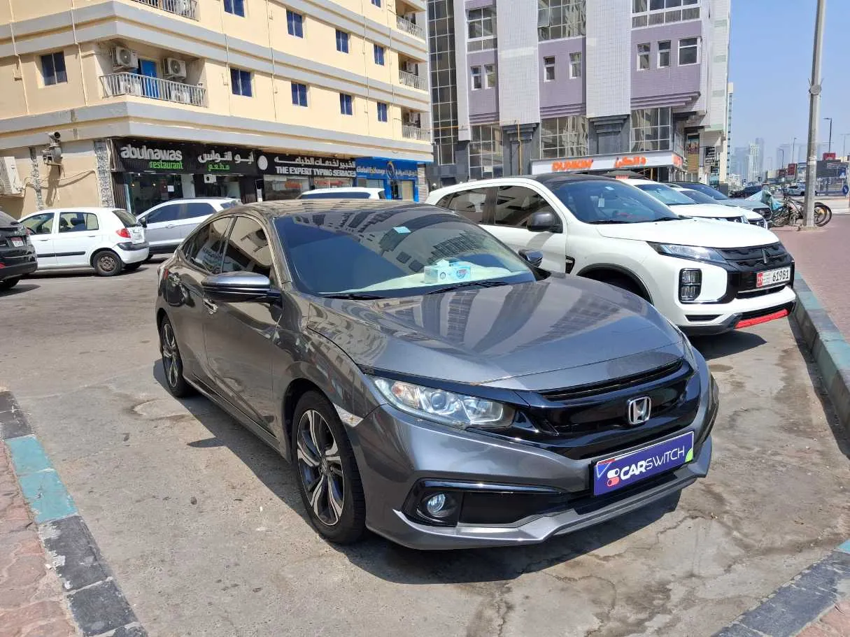 Car image 3
