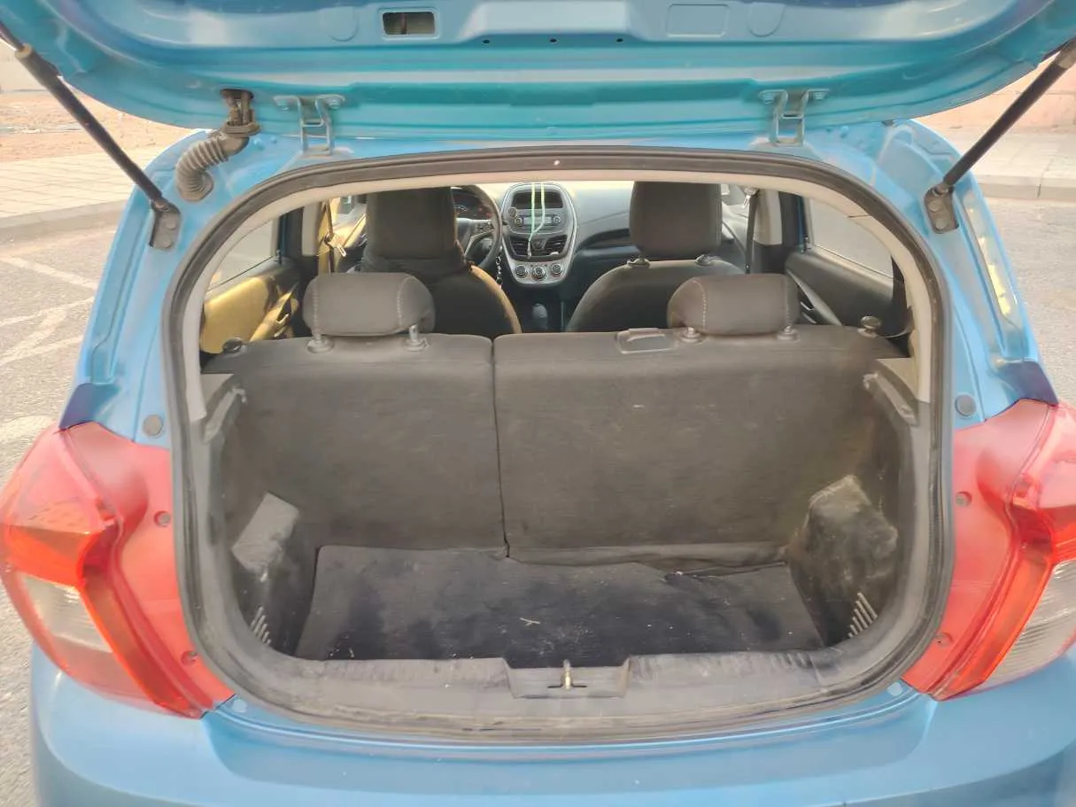 Car image 23