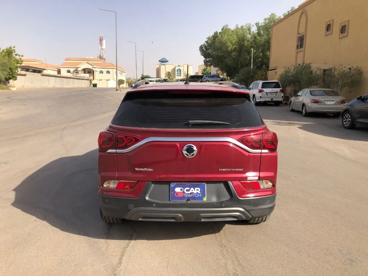 Car image 6