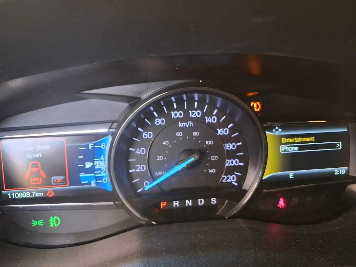 Car image 20