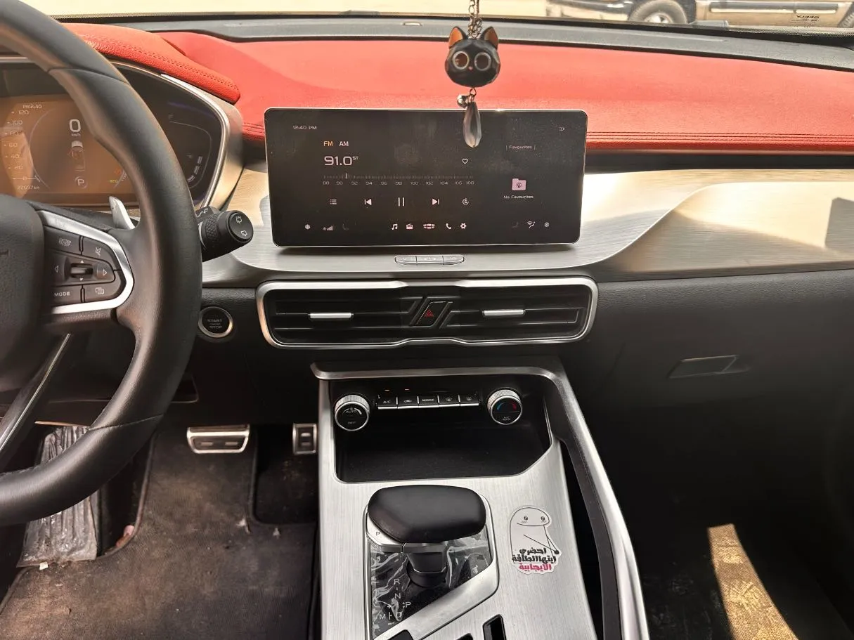 Car image 19