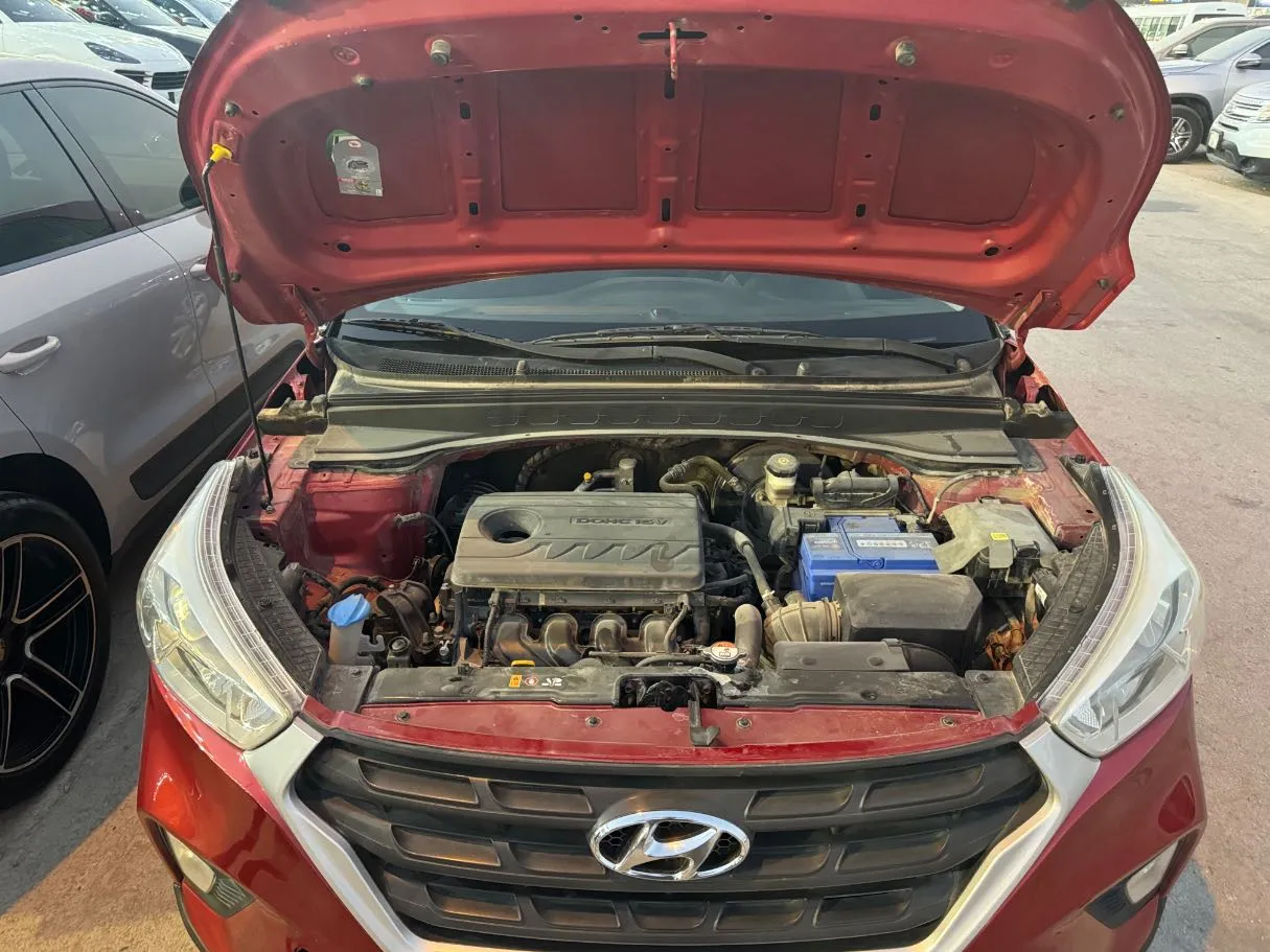 Car image 20