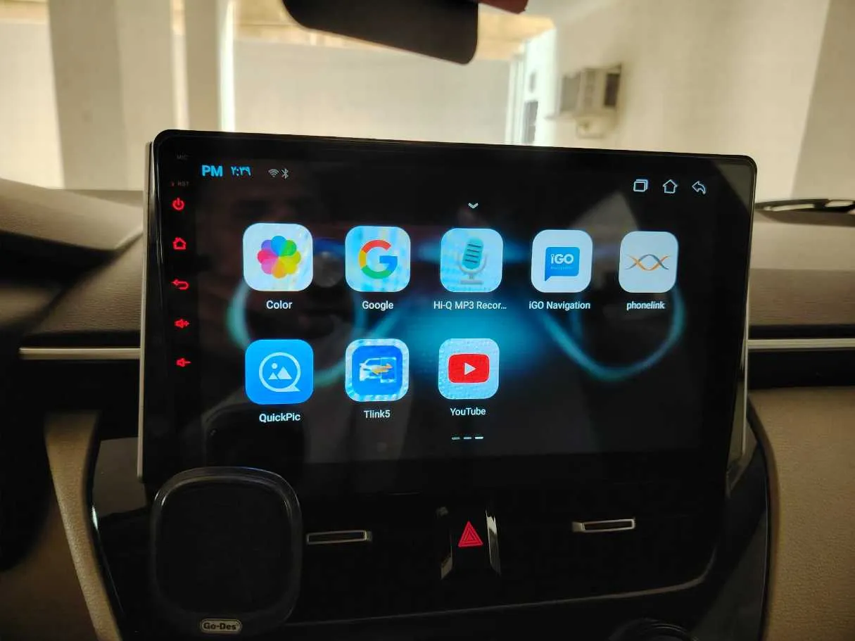Car image 28