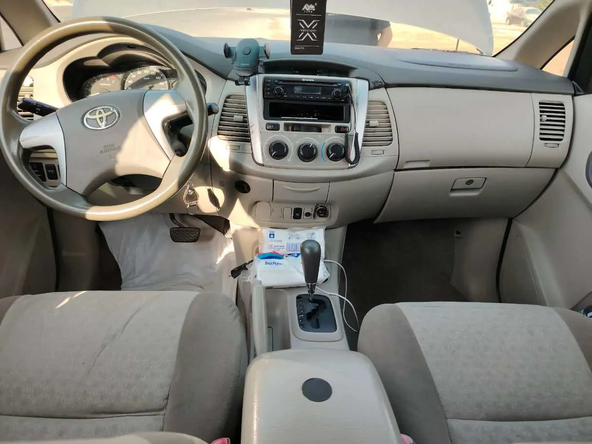 Car image 32