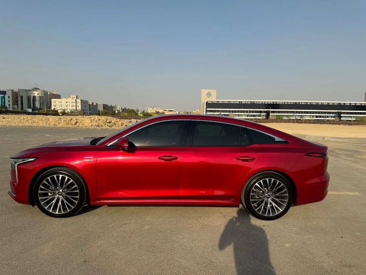 Car image 8