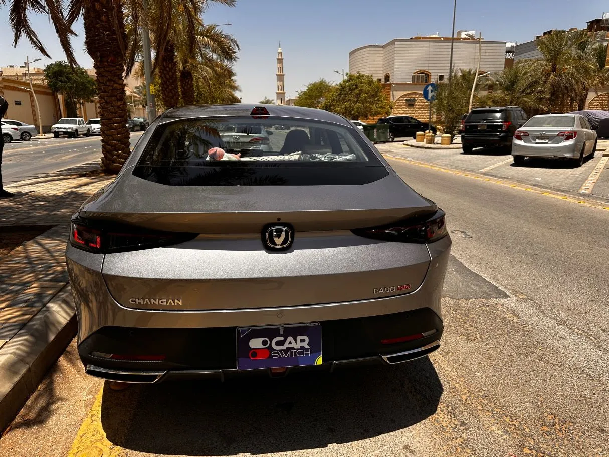 Car image 6