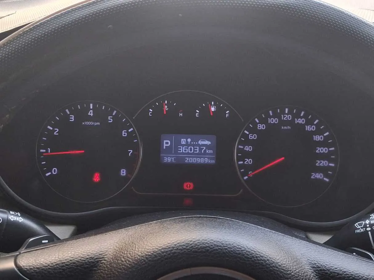 Car image 20