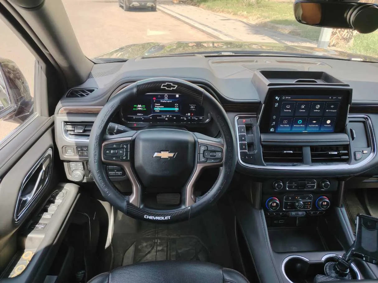 Car image 27
