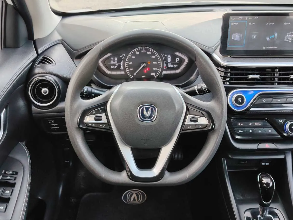 Car image 23