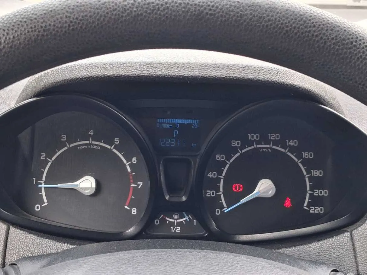 Car image 20