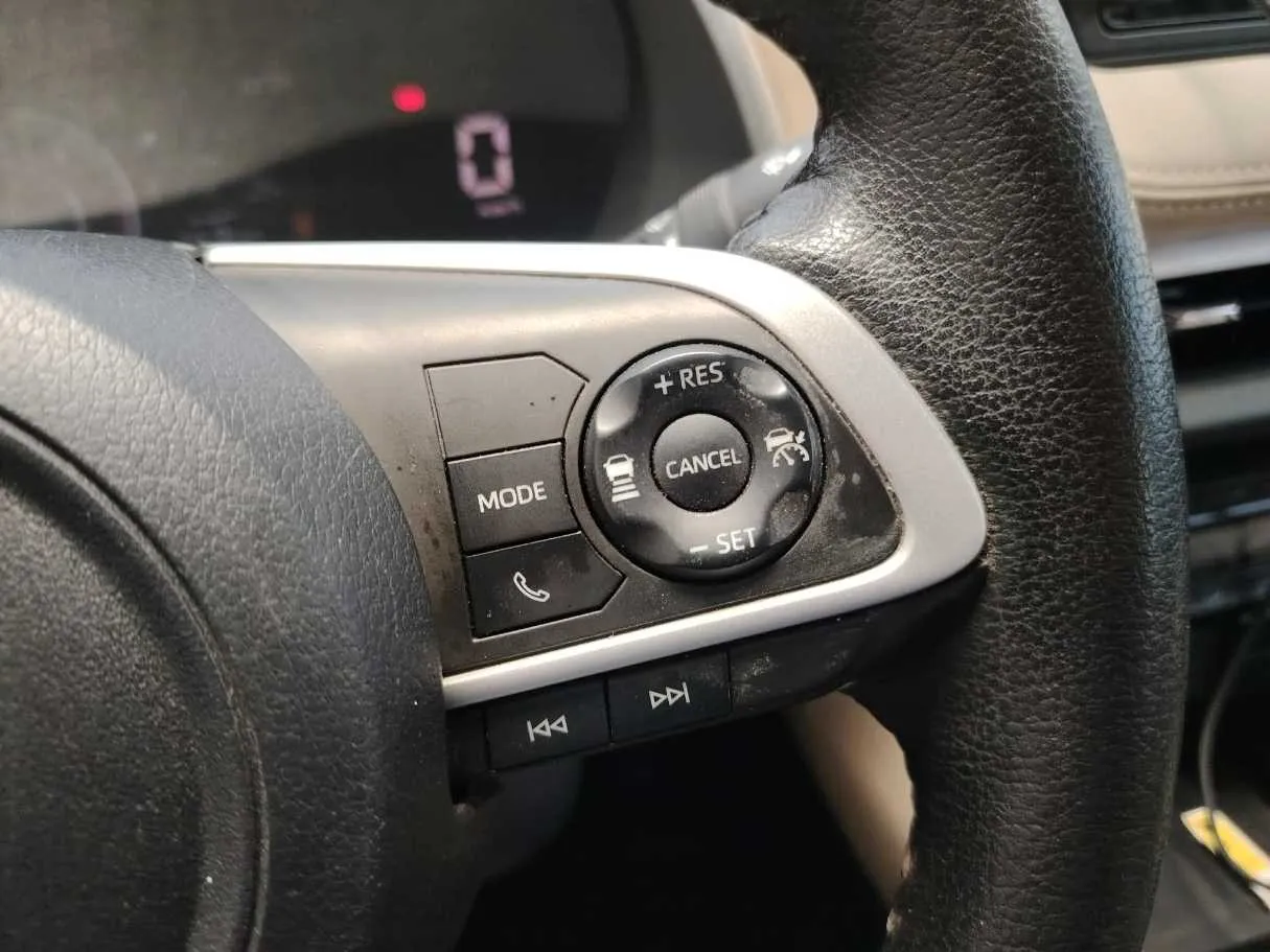Car image 31