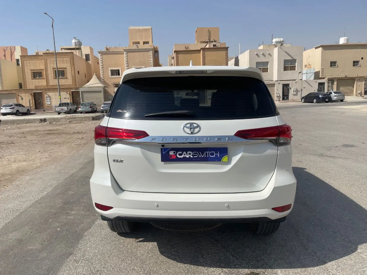 Car image 6