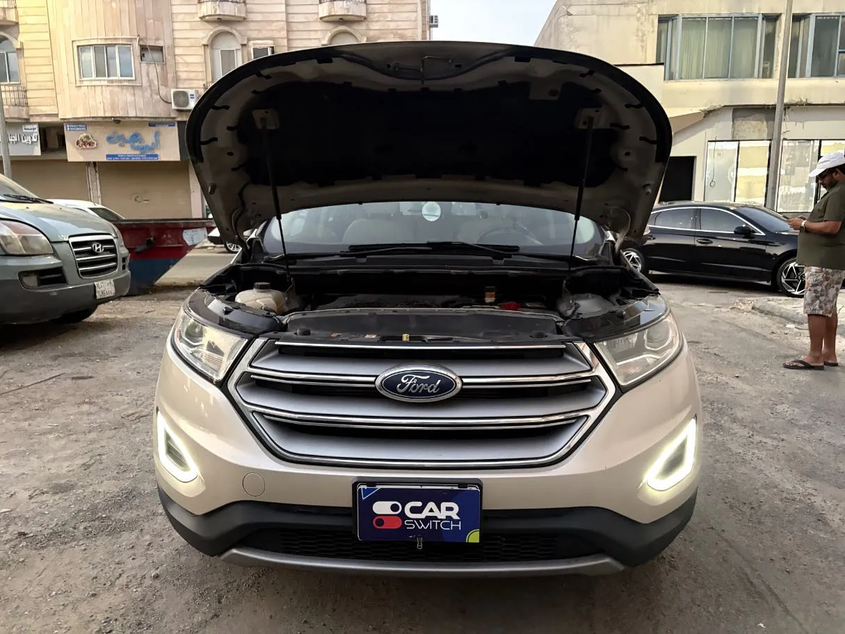 Car image 25