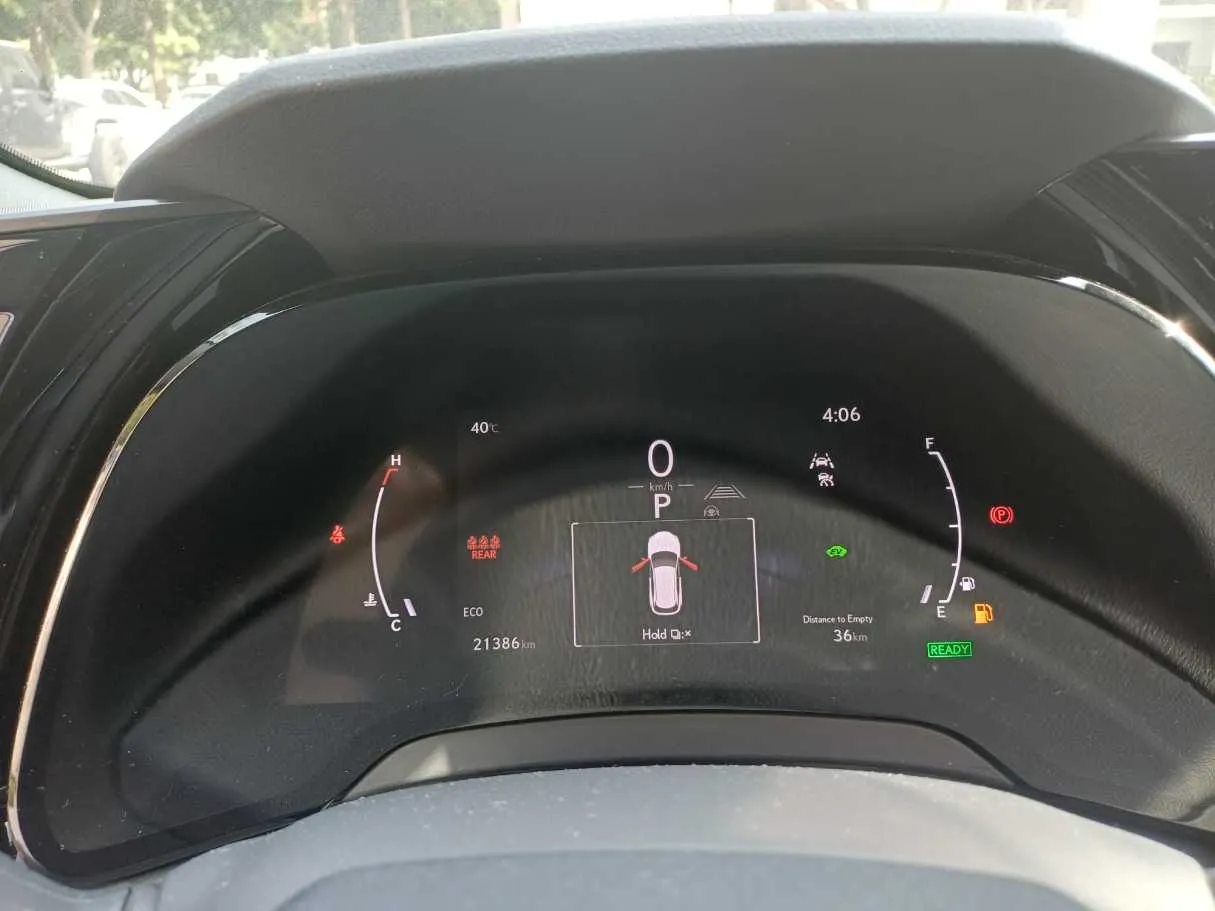 Car image 25