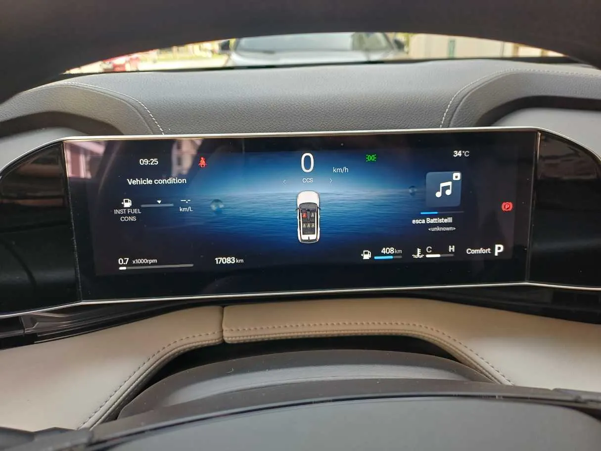 Car image 20