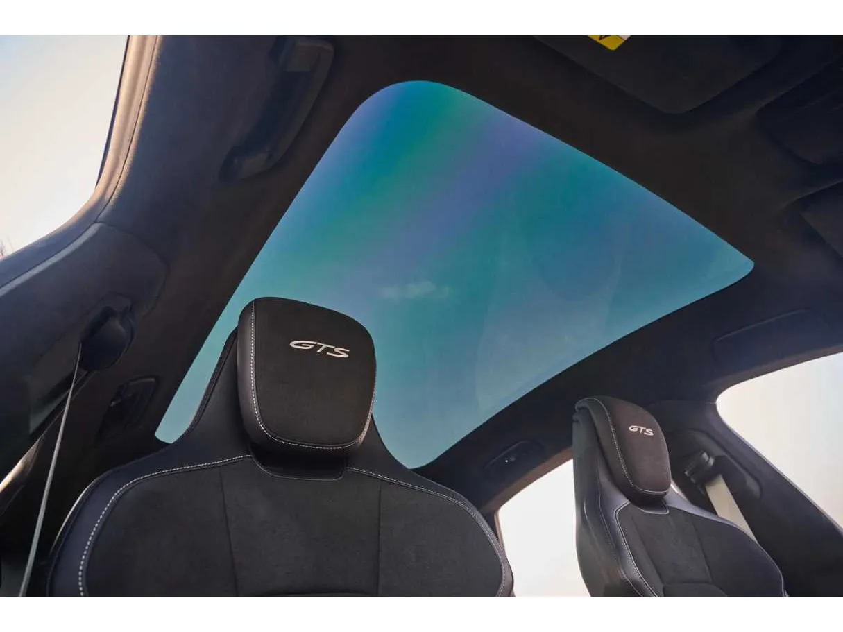 Car image 33