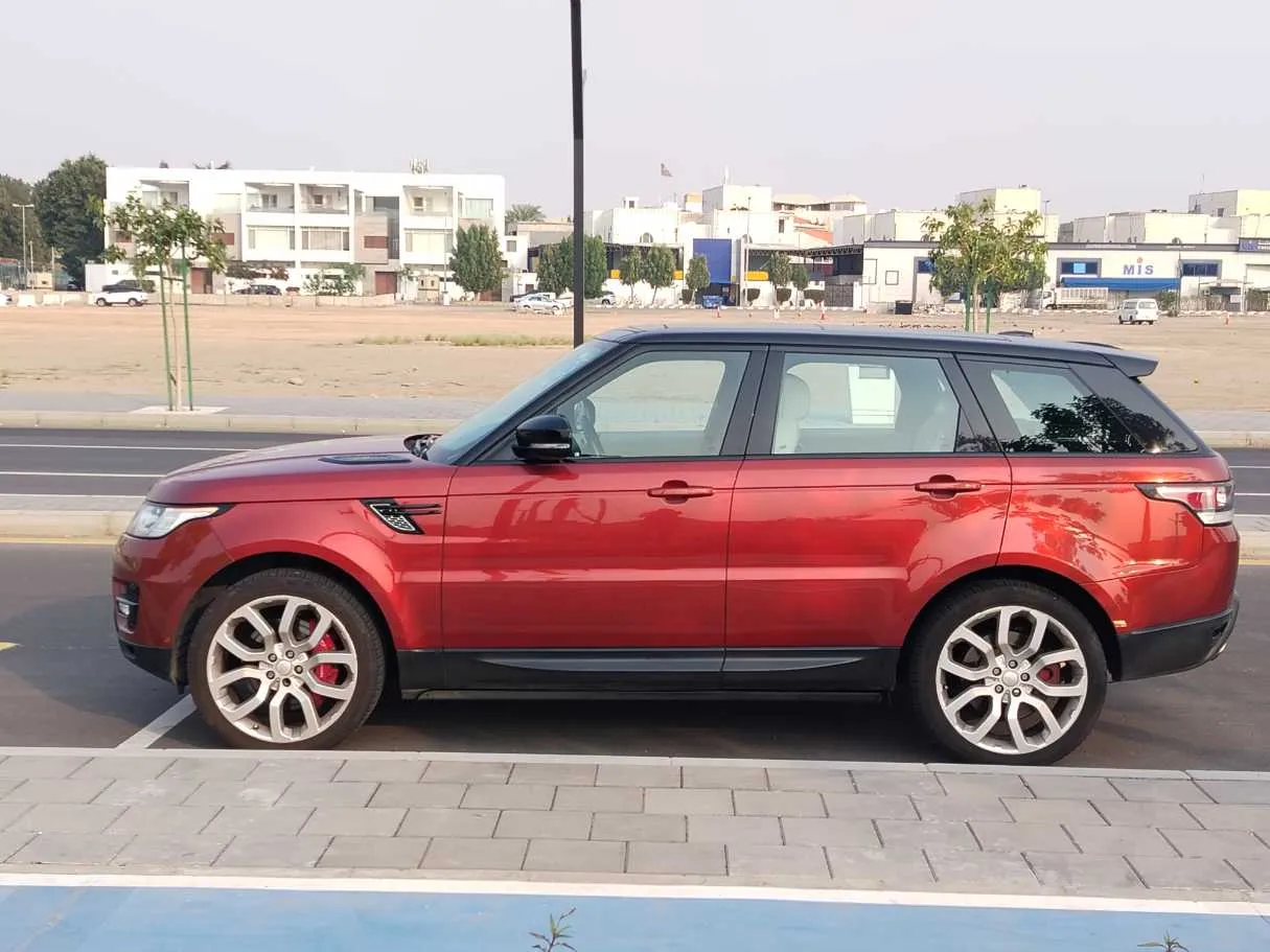 Car image 8