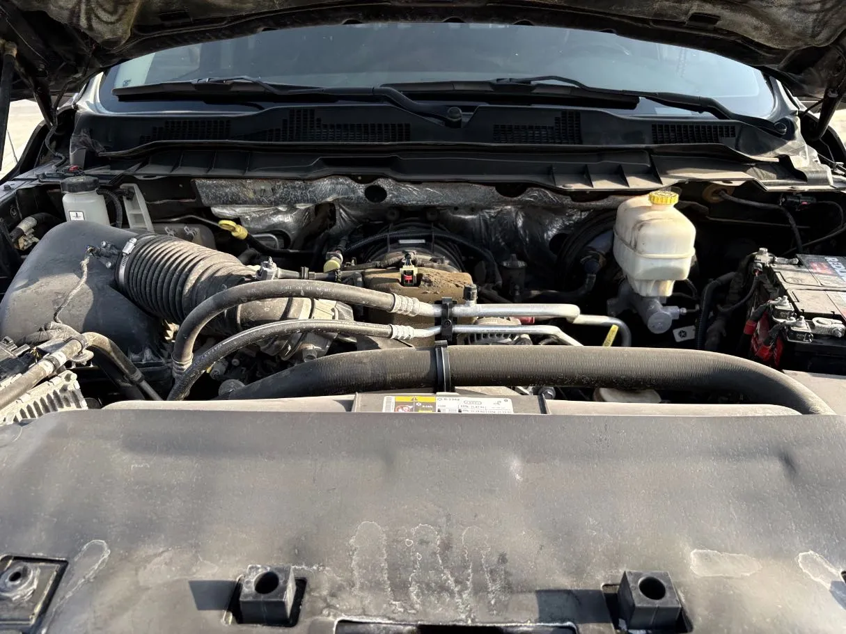 Car image 28