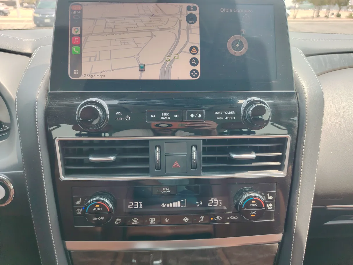 Car image 22