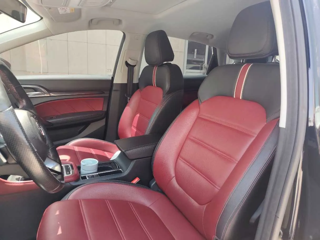 Car image 13