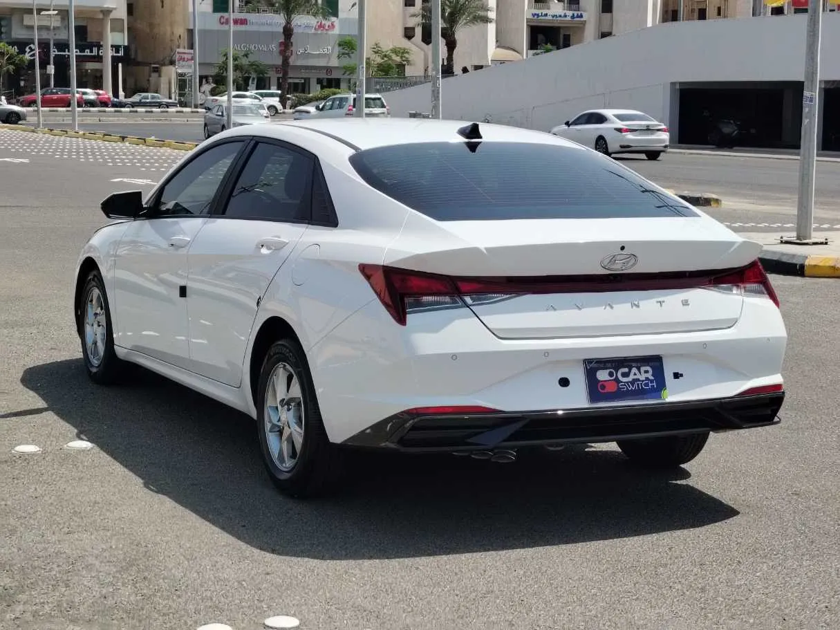 Car image 7