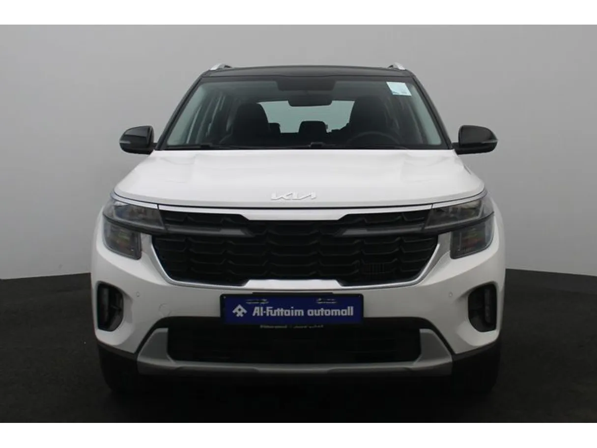 Car image 11