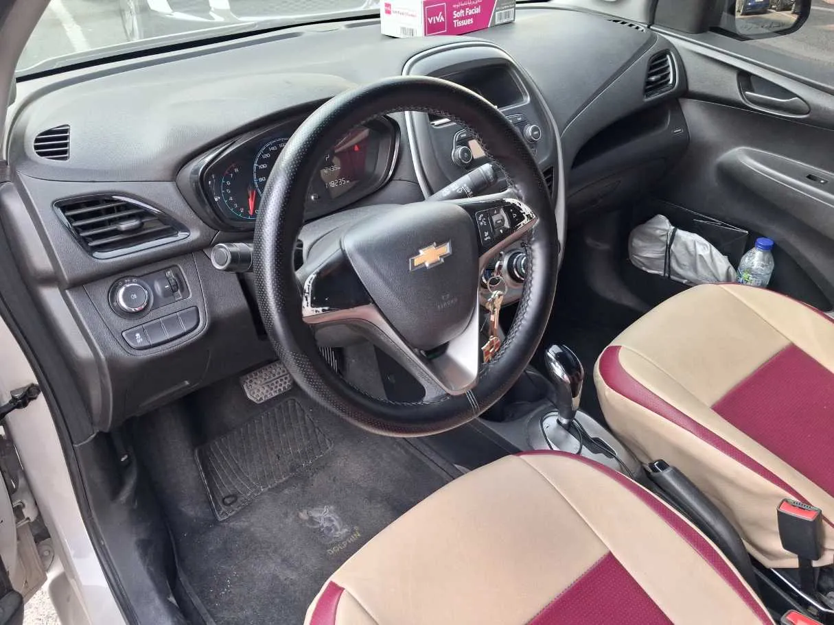 Car image 11