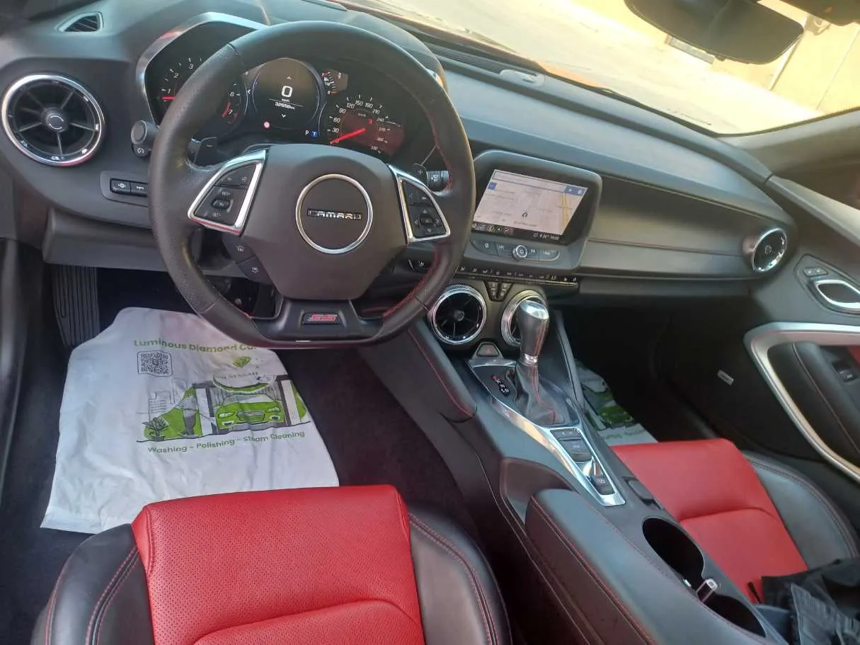 Car image 15