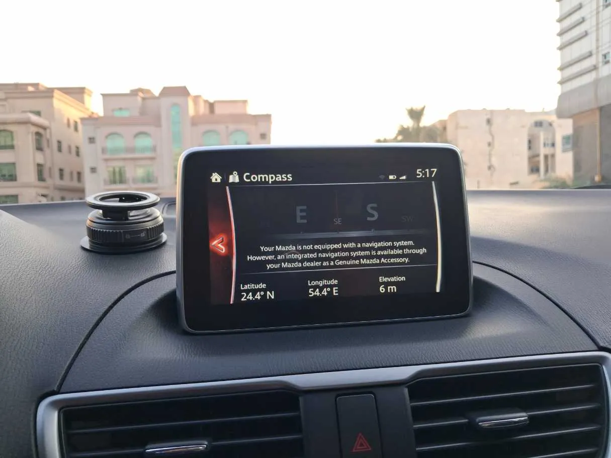 Car image 17