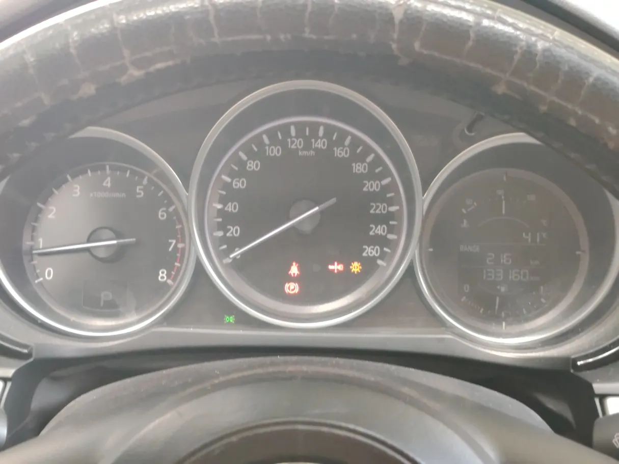Car image 23