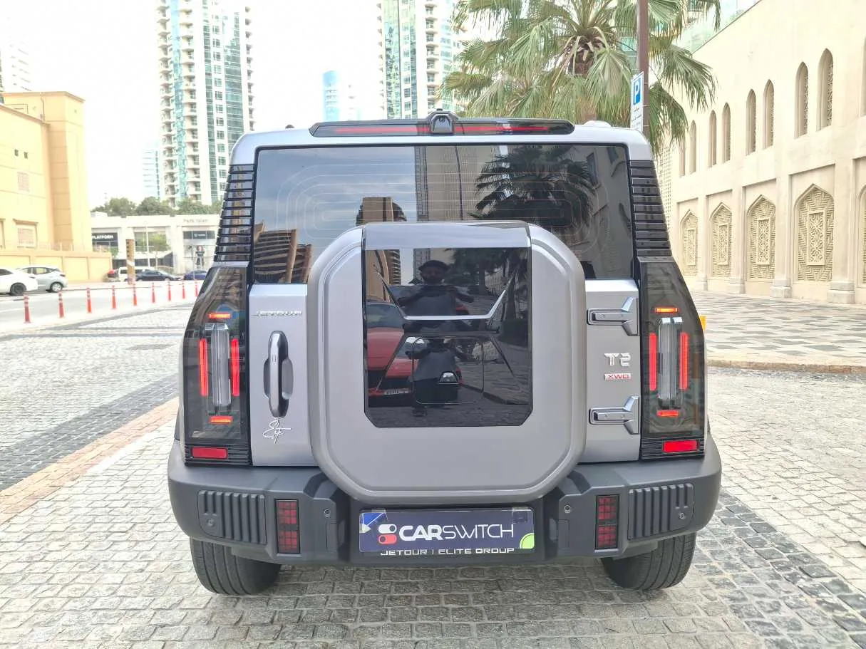 Car image 6