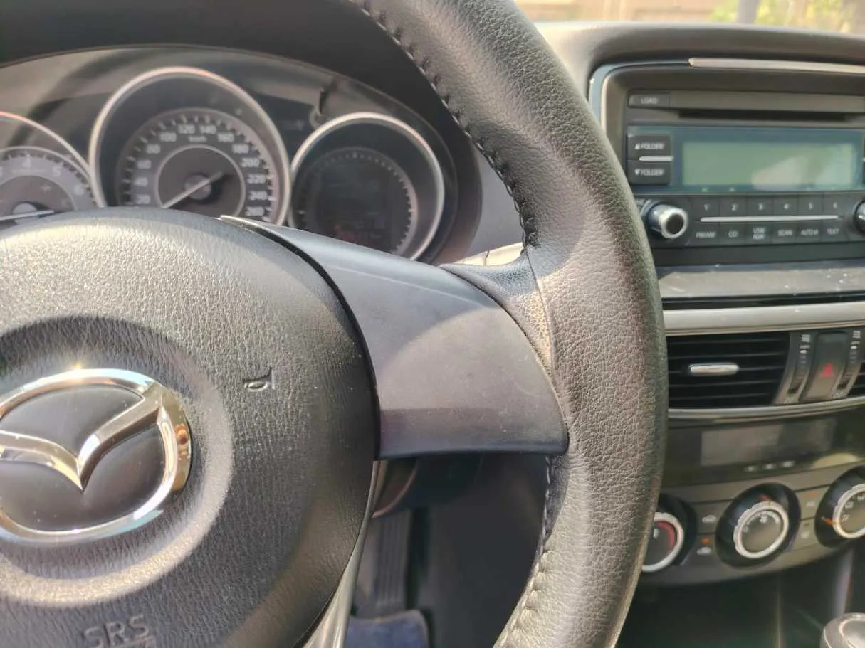 Car image 26