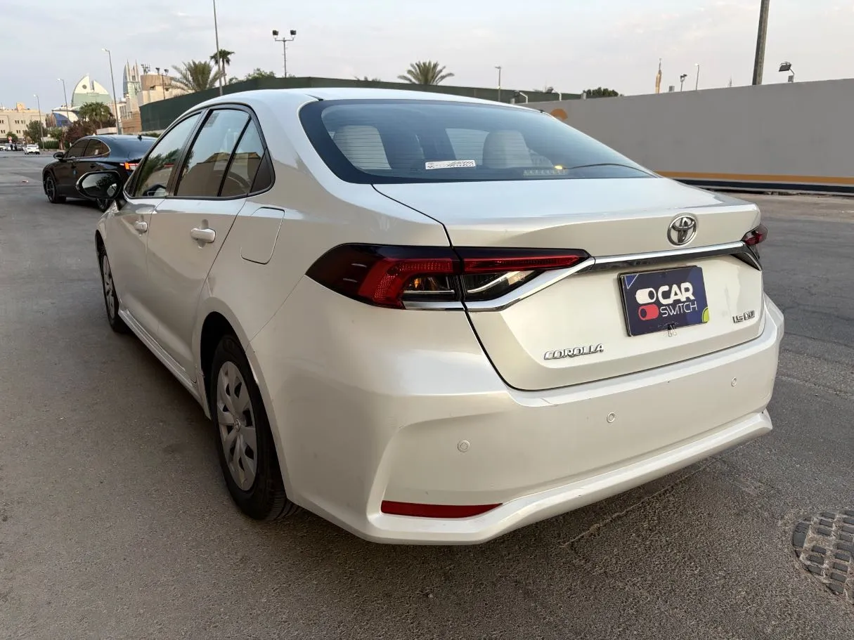 Car image 7