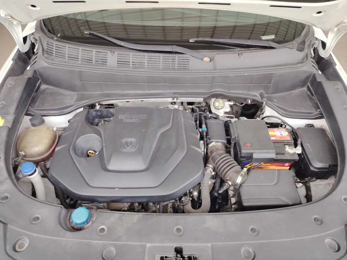 Car image 32